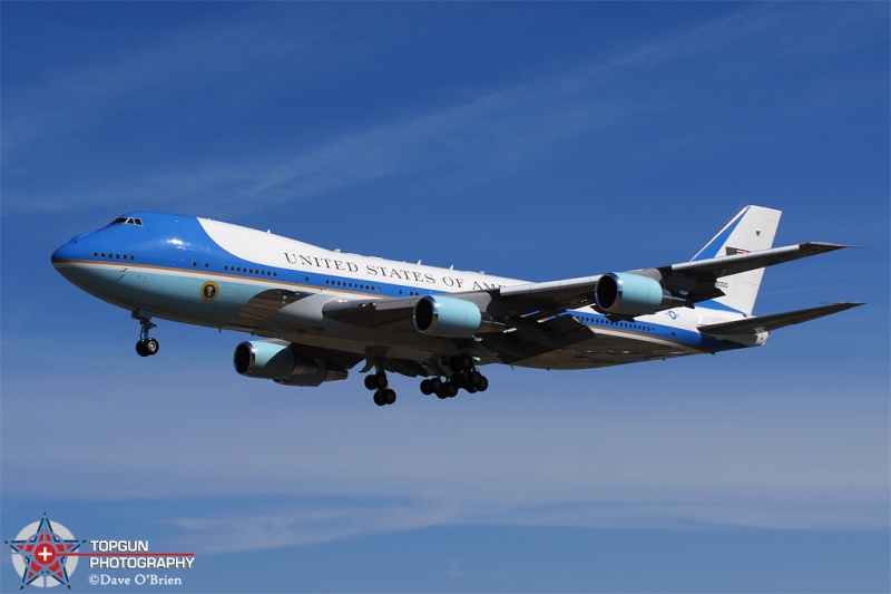 Air Force One April arrival
VC-25A / 92-9000	
PAS / Andrews AFB
4/1/10
