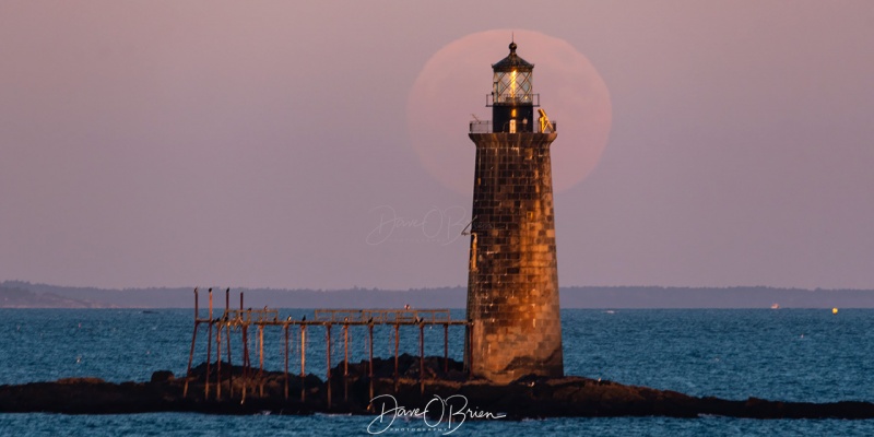 Full Moon behind Ram Island Ledge Light
11/29/2020
