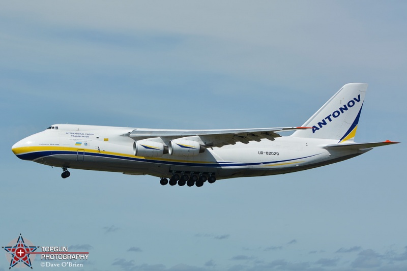 Antonov 124
AN-124 / UR-82029
6/2/16

