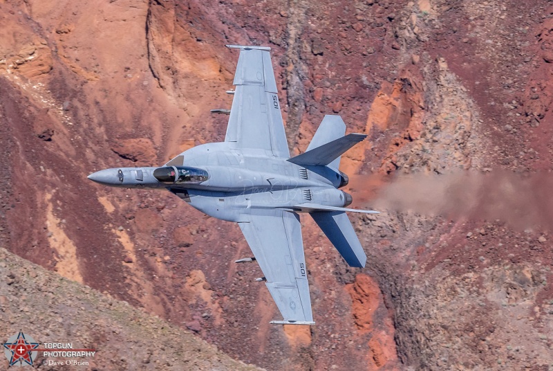 F/A-18E / VFA-143 Pukin Dogs - AG-105 / 169115
KNIGHT 31 wingman follows lead from East to West
Keywords: Star Wars Canyon, Low Level, Jedi Transition, Edwards AFB, Panamint Springs, Death Valley, USAF, US Navy, US Marines