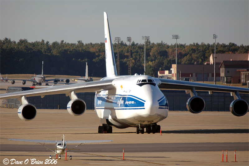 Antonov Heavy sits on the ramp
AN-124 / RA-82079
9/29/06
