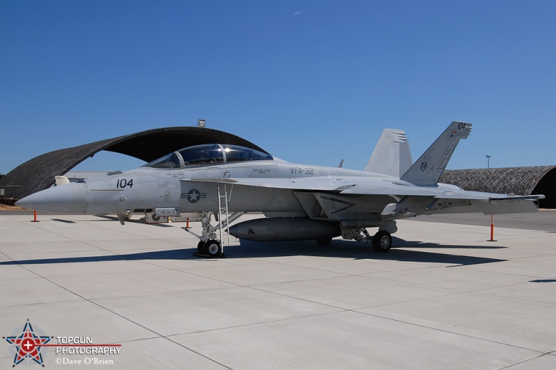 VFA-32 Swordsmen
F/A-18F / 166665	
VFA-32 Swordsmen / NAS Oceana
8/21/08

