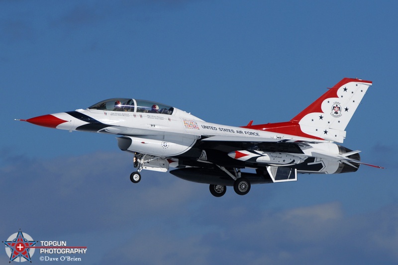 TBIRD#8
F-16D / 91-0479	
Thunderbirds / Nellis AFB
2/10/11
