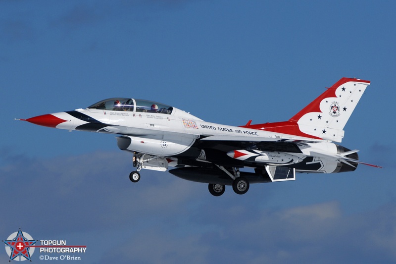 TBIRD#8
F-16D / 91-0479	
Thunderbirds / Nellis AFB
2/10/11
