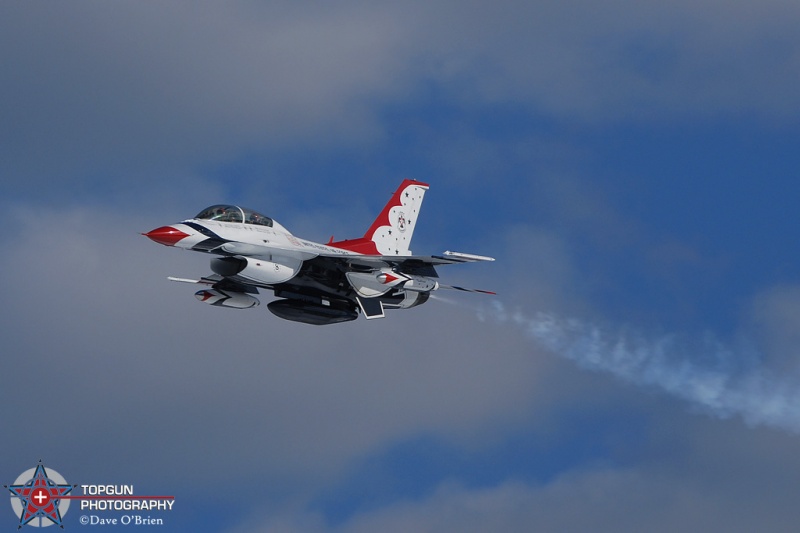 TBIRD#8	
F-16D / 91-0479	
Thunderbirds / Nellis AFB
2/10/11
