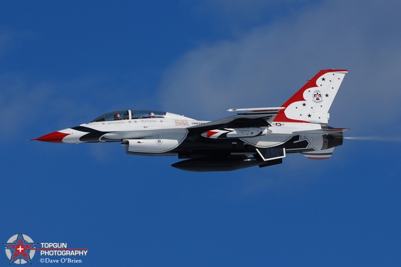 TBIRD#8
F-16D / 91-0479	
Thunderbirds / Nellis AFB
2/10/11
