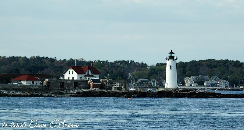 16-Newcastle Lighthouse.jpg