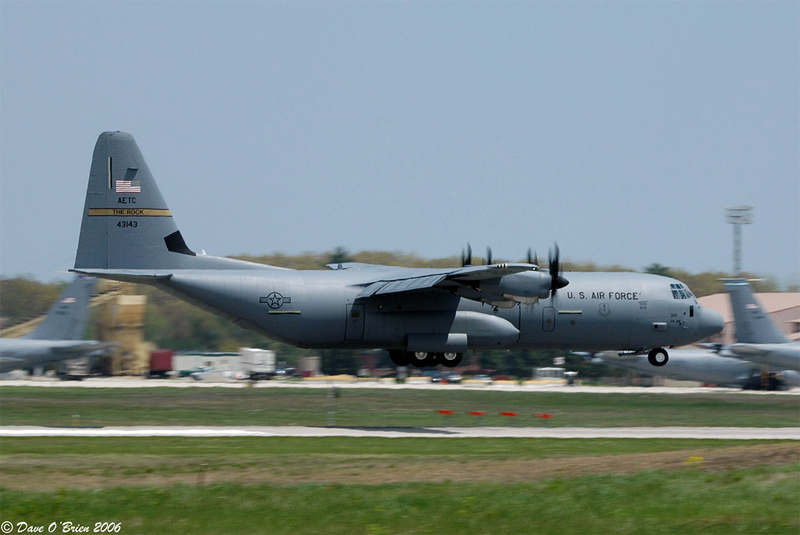 ROCK43 working RW16
C-130J / 04-3143	
41st AS / Little Rock AFB, AR

5/20/06
Keywords: Military Aviation, KPSM, Pease, Portsmouth Airport, C-130J, 41st AS