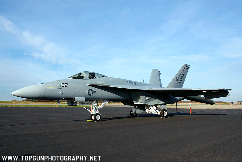 2nd Flight, heading to NAS Oceana from St Louis
HAWK11	
F/A-18E / 166779	
VFA-136 Knighthawks / NAS Oceana
10/31/06 
