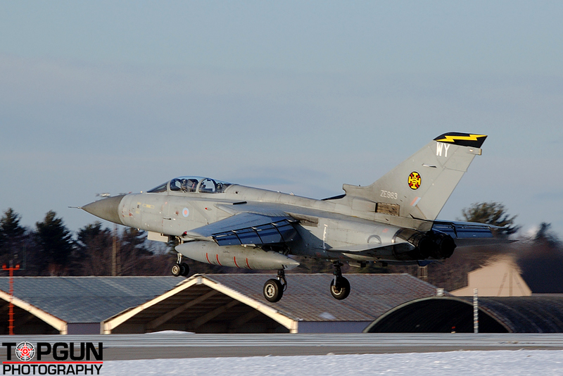 RAF F-3 Tornado short of touchdown
ASCOT429	
Tornado F3 / ZE983
111th Squadron / RAF Leuchars
2/23/07 
