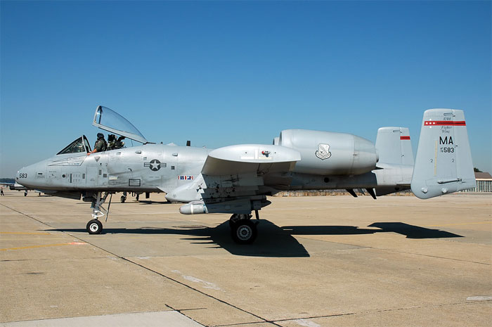 HOG Flight in for gas
A-10A / 78-0583	
104th FW / Barnes, ANG
3/26/05
