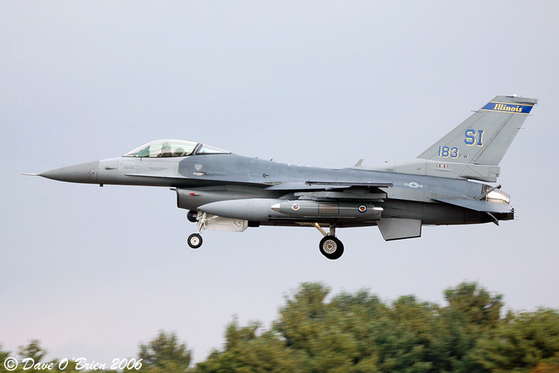 Illinois Wing Viper arriving to Pease
F-16C-30 / 87-0320	
183rd FW / Abraham Lincoln Airport, IL
10/12/06
