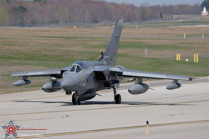 Ascot 42 taxing to RW34
Tornado GR-4	
ZD788 / 2sq
5/1/08
