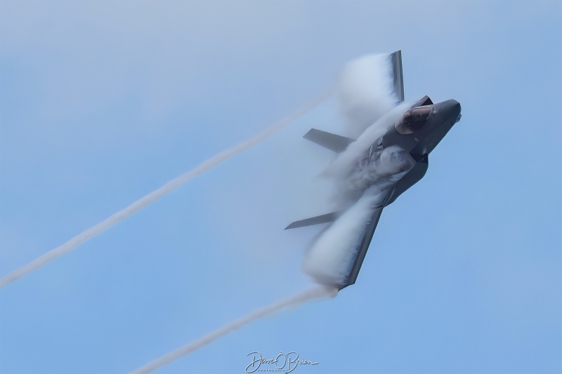 MACH pulling major Vaps
17-5239 / F-35A	
421st FS / Hill AFB, UT
5/9/25
Keywords: Military Aviation, KPSM, Pease, Portsmouth Air Show 2025, F-35A Demo, 421st FS