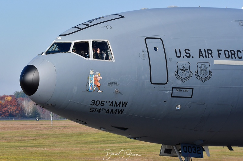 BLUE01 holds short
KC-10A 305 AW
11/9/2020
