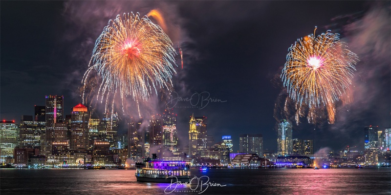 New Years Eve Fireworks
Over Boston Harbor
1/1/2020
Keywords: NewYearsEve Fireworks Bostonharbor