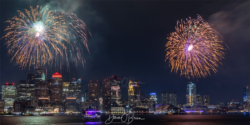 New Years Eve Fireworks
Over Boston Harbor
1/1/2020
Keywords: NewYearsEve Fireworks Bostonharbor