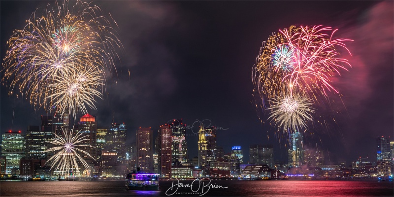 New Years Eve Fireworks
Over Boston Harbor
1/1/2020
Keywords: NewYearsEve Fireworks Bostonharbor