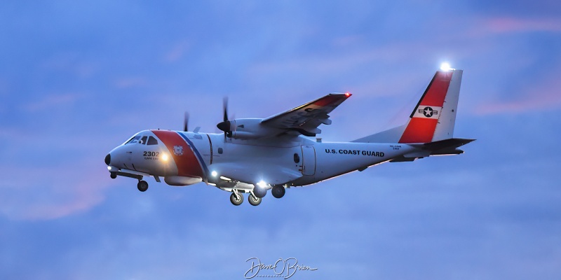 CG2302 working RW16 at sunset
2302 / HC-144A
Northeast Coast Guard / Cape Cod CGAS, MA
9/17/25
Keywords: Military Aviation, KPSM, Pease, Portsmouth Airport, HC-144A, USCG, Cape Cod