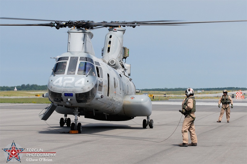 Shutting down for a refuel
CH-46E / 156444	
HMM-774 / MCAS Norfolk
6/14/08 
