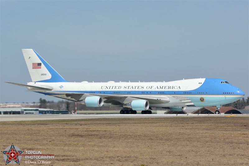 "Air Force One" working the pattern on 16 4/11/17
