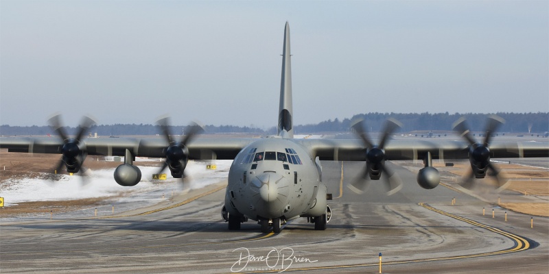 Italian C-130J taxing to RW34  2/15/18
