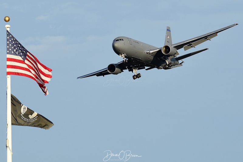 PACK41 on a right left base
These guys pulled a very tight right base to 34, even the tower commented how tight it was.
KC-46A / 18-46047
7/30/2020
