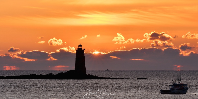 Whaleback Light sunrise
New Castle Commons
11/17/2020
