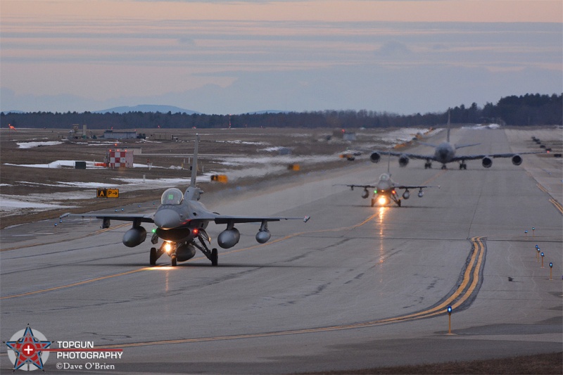 Iraqi Air Force Delivery
F-16C / 1614	
F-16C / 1612	
9th Fighter sq / Balad Air Base, Iraq
1/27/16
