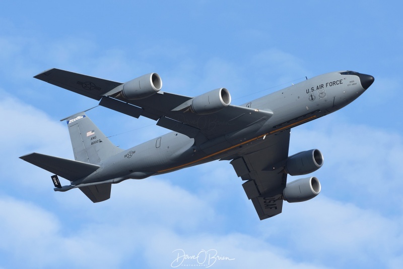 PACK 82 Departing RW16
157th ARW KC-135R  64-14836
1/4/19
