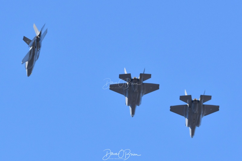 Italian Air Force F-35A's
IAM-1421 Flight in the overhead break
2/21/2020
