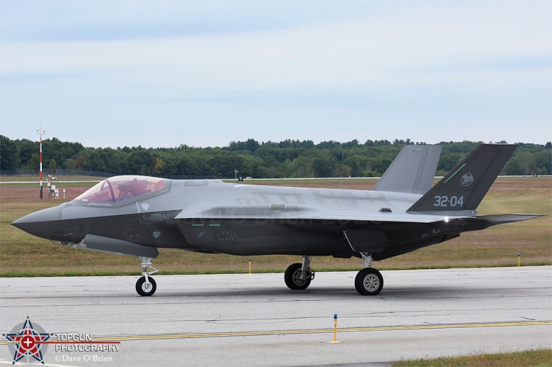 IAM-1423 taxiing to RW34
IAM-1423	
F-35A / MM7335	
13° Gruppo / Italian Air Force
9/22/16 
