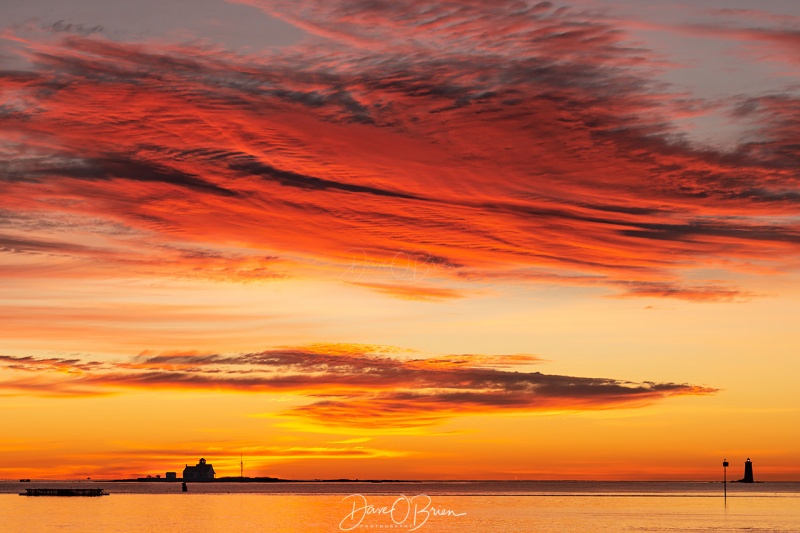 USCG Station Sunrise
Then stopped further into New Castle next to the USCG Station to snap this. Amazed how the same mornings sunrise looks so different.
12/11/2020
