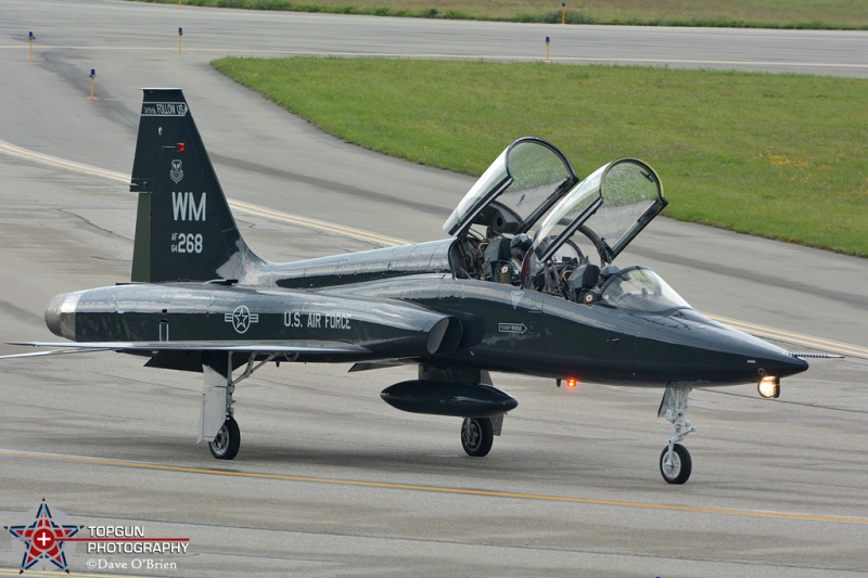 509th BW T-38's from Whiteman AFB 6-7-16
T-38A / 64-13268
394th CTS / Whiteman AFB
6/7/16
