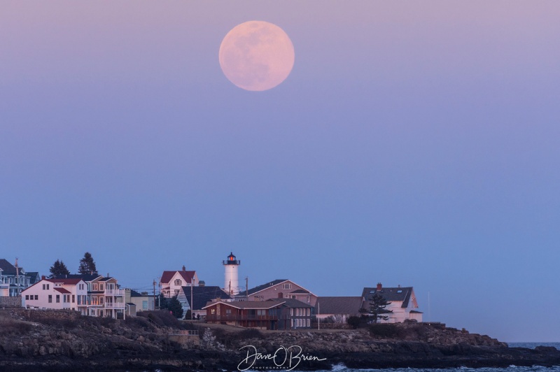 Full Moon over Nubble
Long Sands
3/20/19
