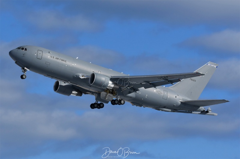 PACK 11 departing RW34
One of the new KC-46's for the 157th ARW departs on a training mission.
1/7/2020

