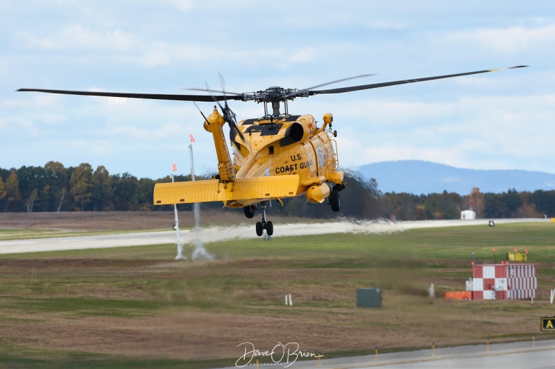 USCG Jayhawk Centennial paint
10/25/18
