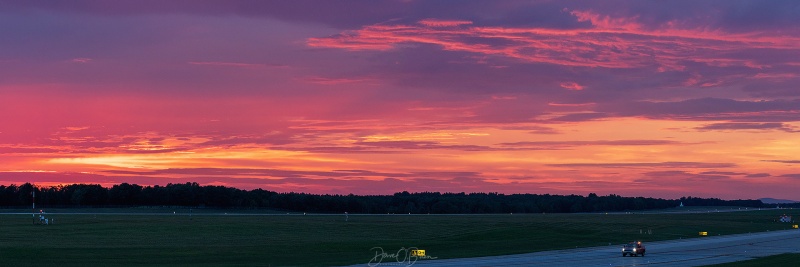 3 shot pano of the amazing sunset at Portsmouth Airport
8/12/21
Keywords: sunet, PSM, Pease, Portsmouth Airport