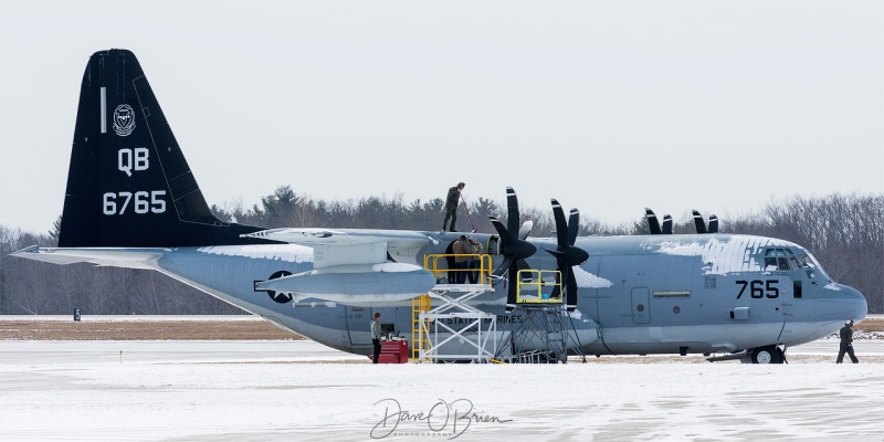 KC-130T fixes and engine and clears the snow off before departing for CA 2/13/18
KC-130J	VMGR-352 MCAS Miramar	QB-765	166765	382-5565

