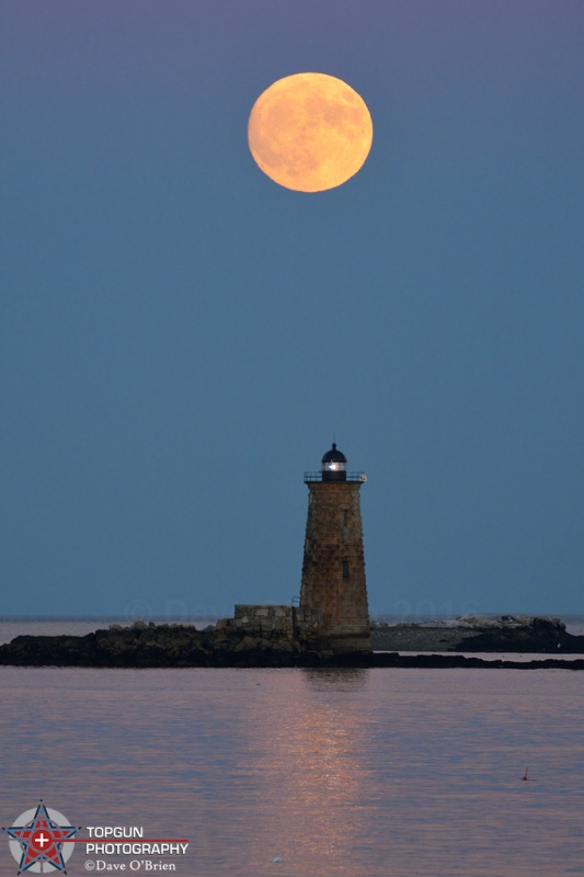 Super Moon, shot from the jetty at Fort Stark. 11-13-16
