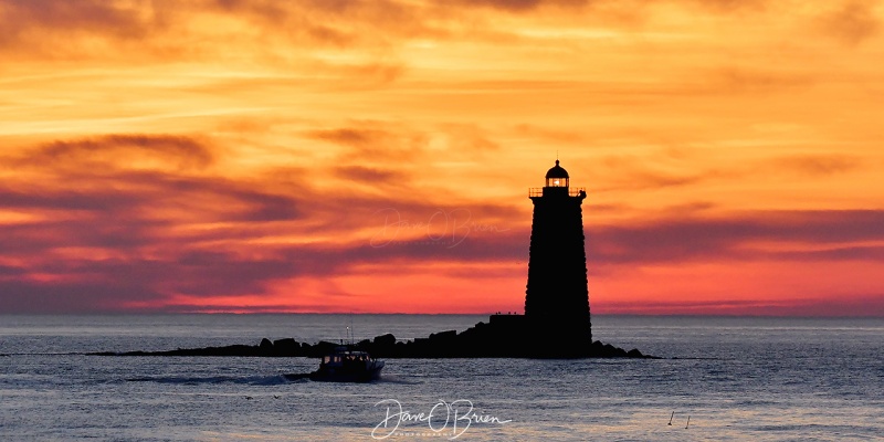 stunning sunrise behind Whaleback Light
11/7/2020
