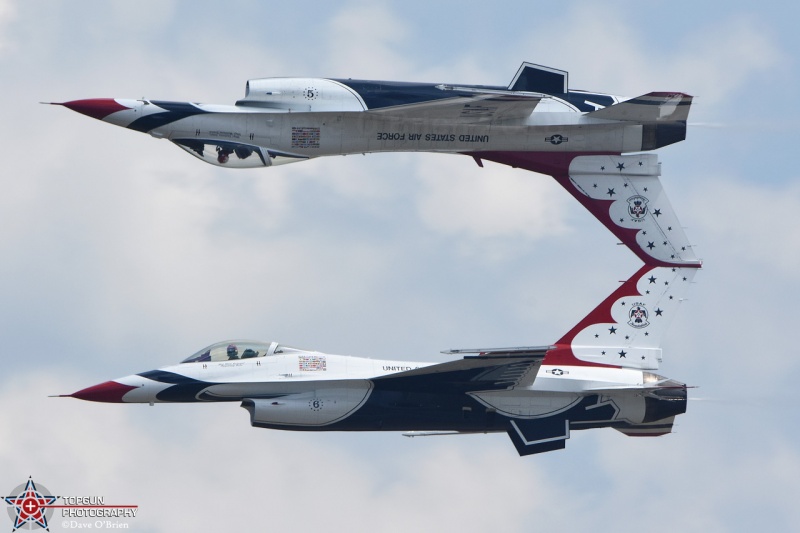USAF Thunderbirds Friday Media Day
Mirror Pass
