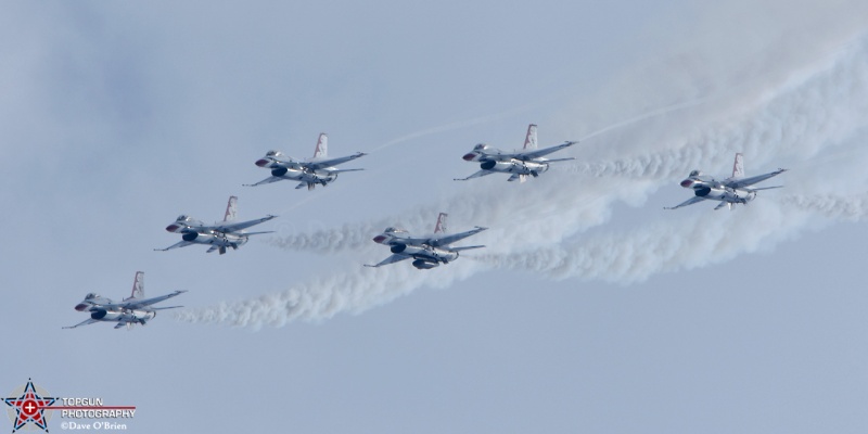 USAF Thunderbirds Sat Show
