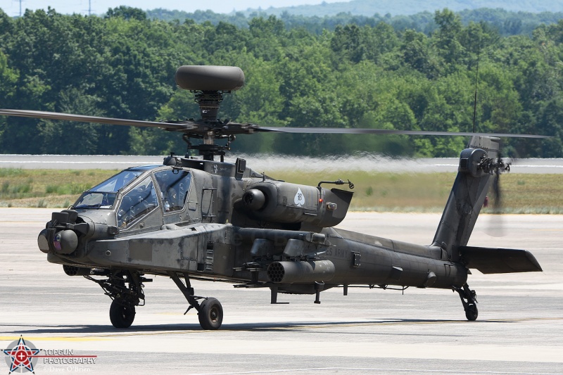 Friday Static Arrival
AH-64 Apache Longbow from NY
