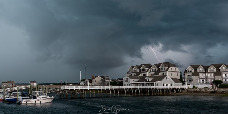 Hampton Beach Storm moves through
Lighting dropping over the Hampton Marsh
7/12/22
Keywords: thunderstorm hamptonbeach lightning