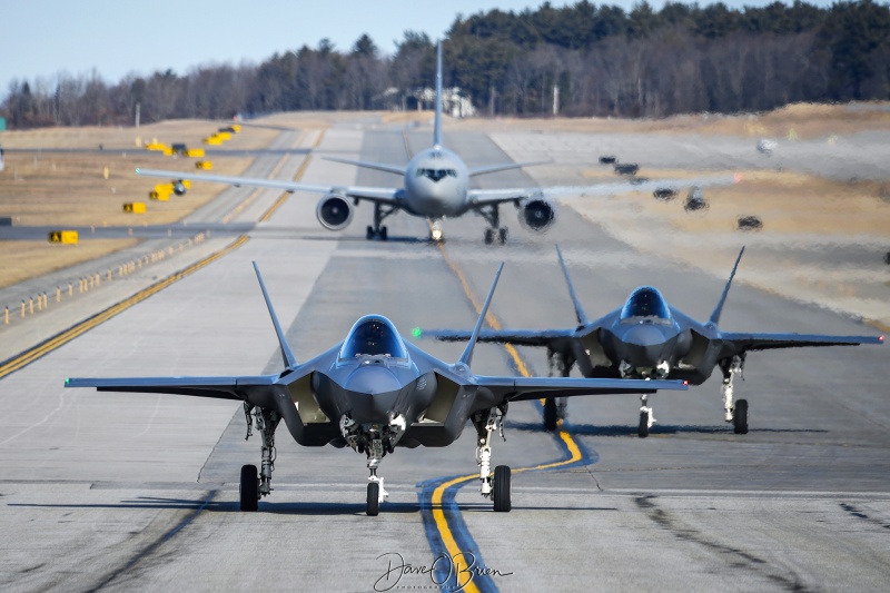 IAM1431 Flight
KC-767A / MM62227 / 8 Gruppo
F-35A / MM7334 / 13Â° Gruppo
F-35A / MM7357 / 13Â° Gruppo
2/16/23 
Keywords: Military Aviation, KPSM, Pease, Portsmouth Airport, Italian Air Force, F-35A, KC-767A