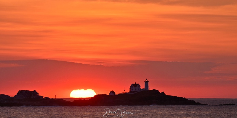 Nubble Lighthouse Sunrise
Sun coming up
York Beach, ME
6/27/26
Keywords: Nubble Lighthouse, New England Coast, Sunrise, York ME, Lighthouse