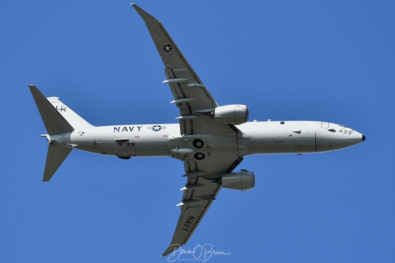 TRIDENT42 in the overhead, heading back to NASJ
P-8 /	168433	
VP-26 / NAS Jacksonville
6/21/21

Keywords: Military Aviation, PSM, Pease, Portsmouth Airport, Jets, P-8 Poseidon, VP-26