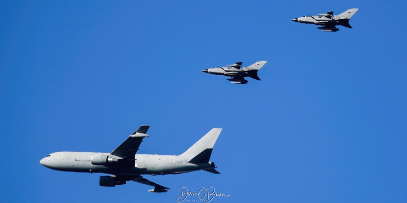 Italian Air Force in the overhead
IAM1430 flight	
KC-767A / MM62229
6/9/22
