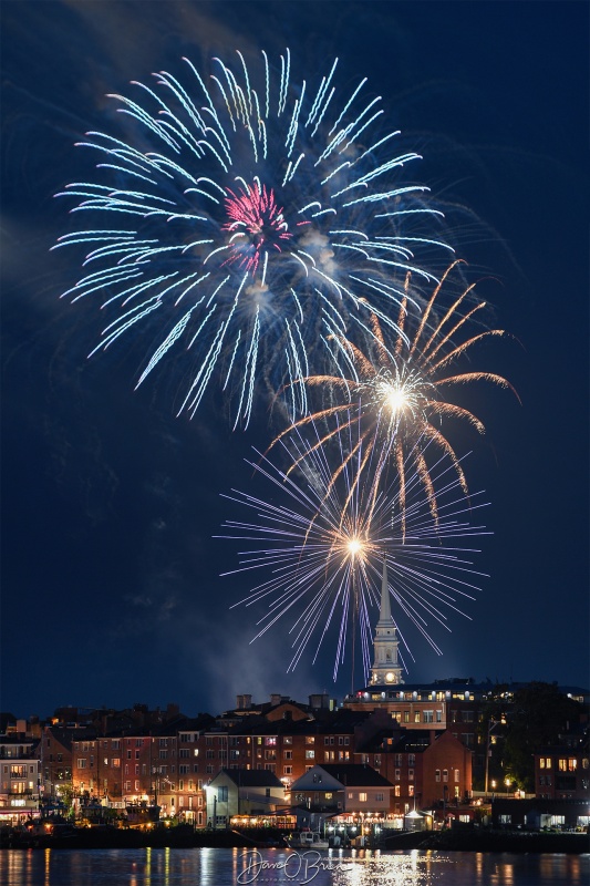 Portsmouth NH Fireworks 2023
Portsmouth never fails to bring on a stunning display for the 4th of July
7/5/23 
Keywords: 4th of July, Fireworks, Portsmouth NH